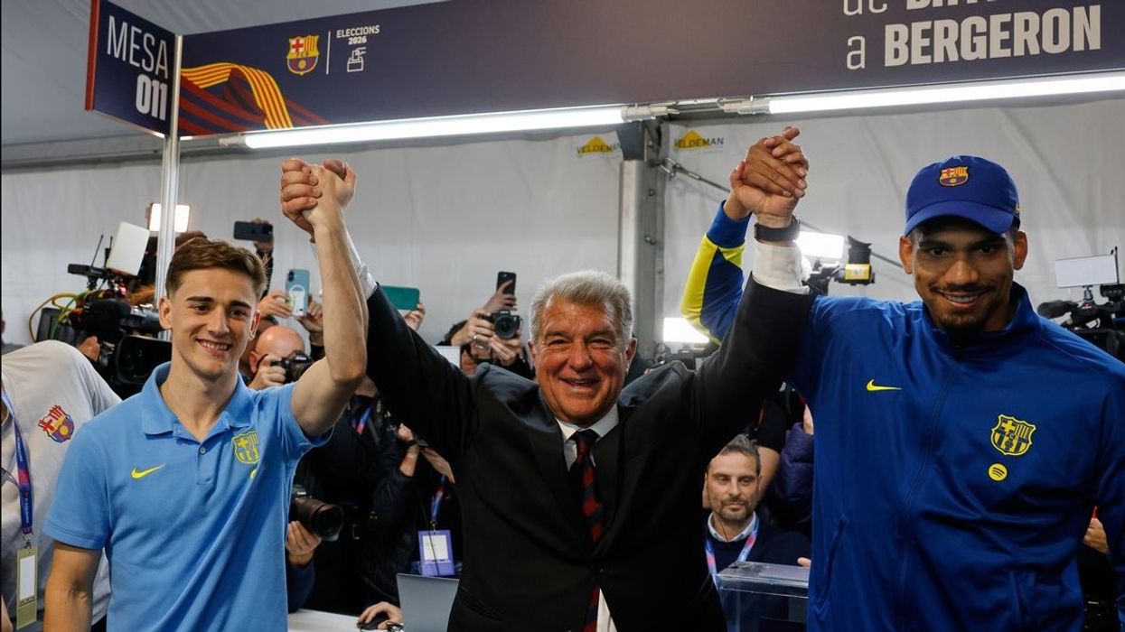 Joan Laporta i lumtur pasi mbetet president i Barcelonës: Na presin vite emocionuese Joan Laporta i lumtur pasi mbetet president i Barcelonës: Na presin vite emocionuese