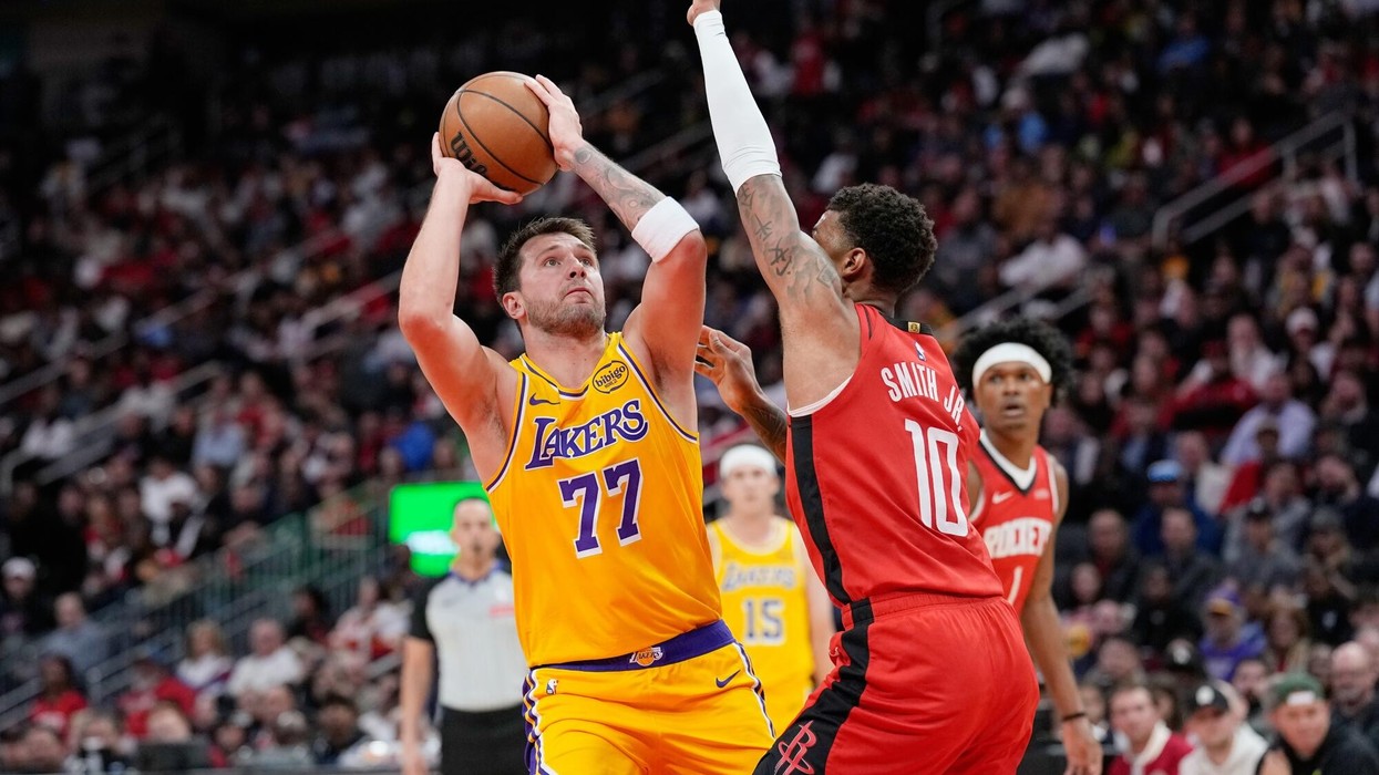 Luka dhe Lakers vazhdojnë shkëlqimin, fitorja e gjashtë radhazi