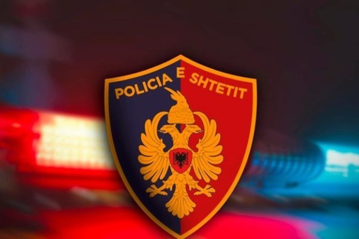 Aksident me fatalitet në Tiranë, autoboti me ujë përplas një grua Aksident me fatalitet në Tiranë, autoboti me ujë përplas një grua