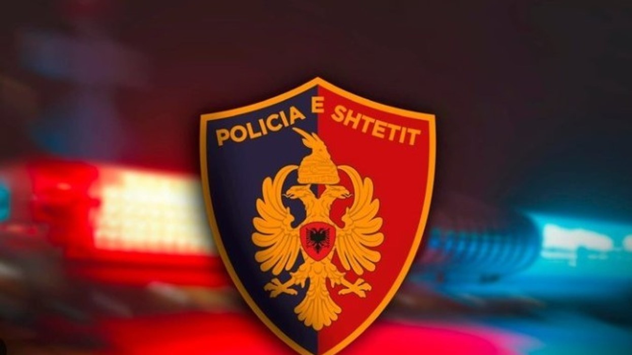 Aksident me fatalitet në Tiranë, autoboti me ujë përplas një grua