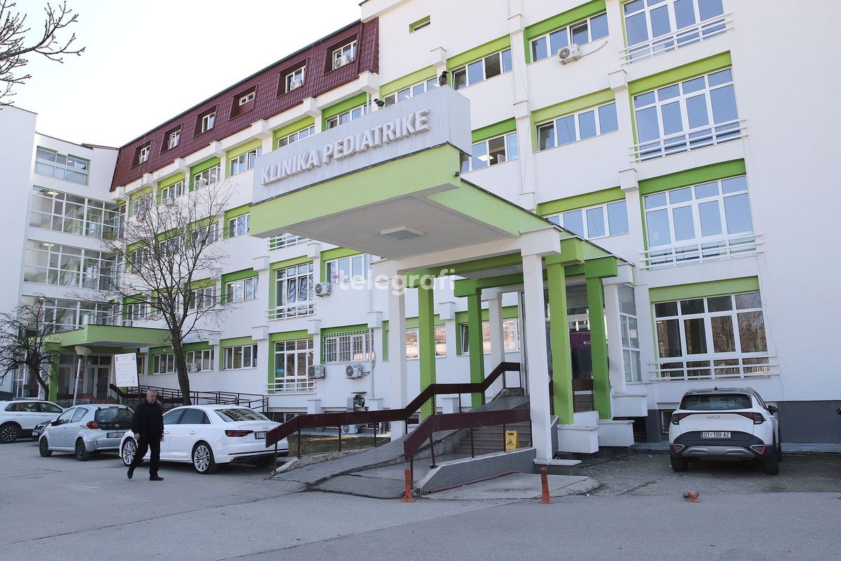 Dyshime për kequshqyerje, fëmija 5 vjeçar nga Lipjani dërgohet në gjendje të rënduar shëndetësore dhe psikologjike Dyshime për kequshqyerje, fëmija 5 vjeçar nga Lipjani dërgohet në gjendje të rënduar shëndetësore dhe psikologjike