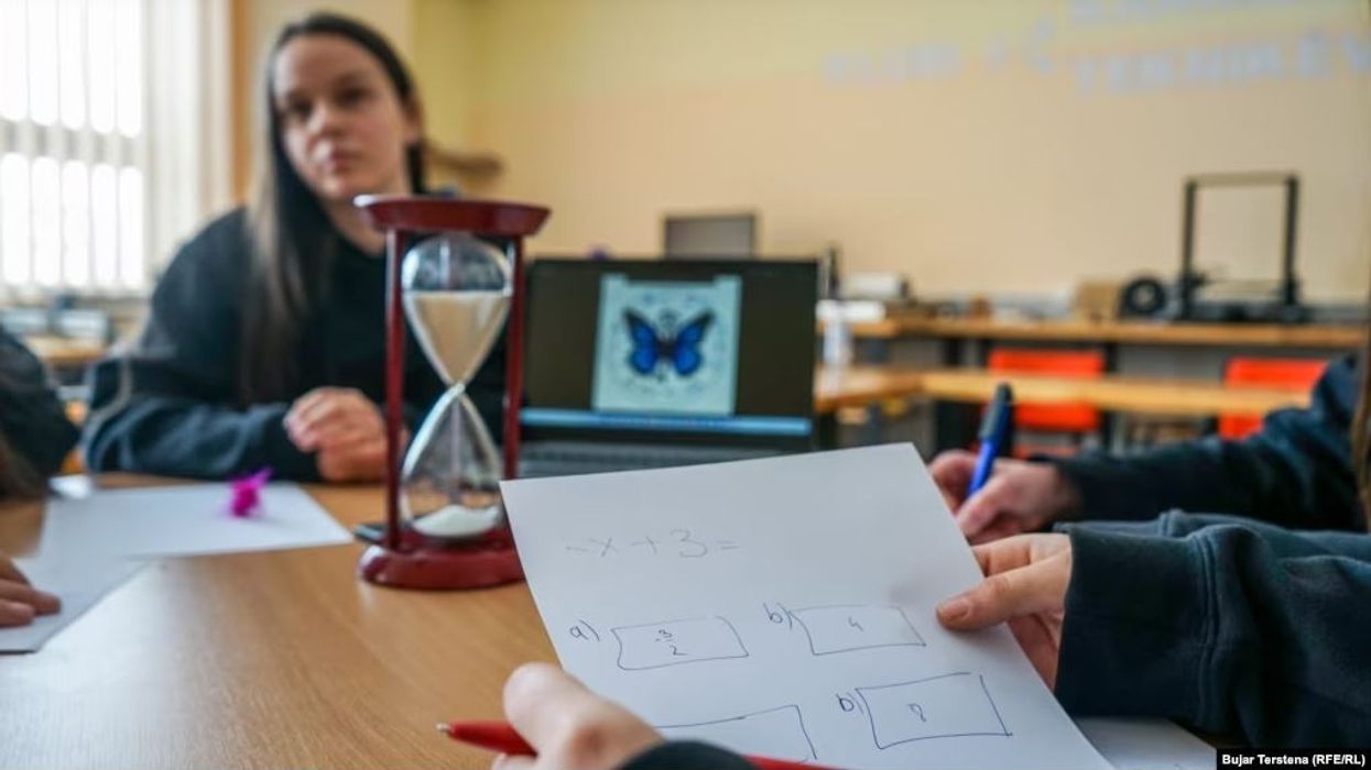 Shtesa e përvojës: Si u shkelën të drejtat e rreth 90 mijë punonjësve të sektorit publik Shtesa e përvojës: Si u shkelën të drejtat e rreth 90 mijë punonjësve të sektorit publik