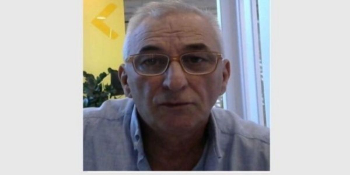 Policia kërkon ndihmën e qytetarëve për identifikimin e një personi për mashtrim Policia kërkon ndihmën e qytetarëve për identifikimin e një personi për mashtrim