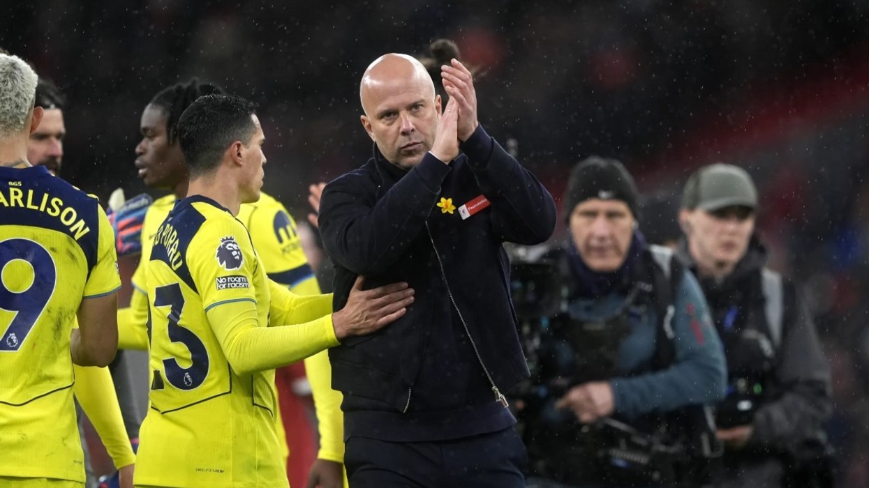 Liverpooli po e konsideron mundësinë e transferimit të Luis Suarez