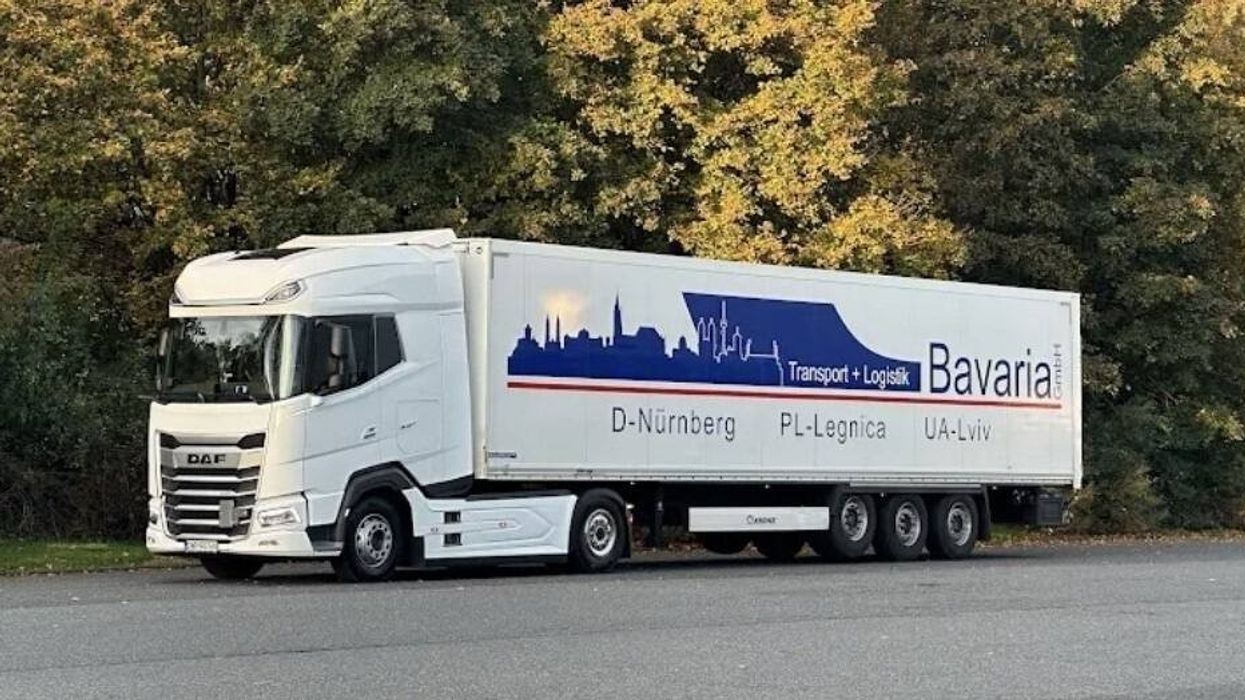 “Vjedhje me shije”, 15 ton karamele vidhen nga një kamion i parkuar pranë autostradës në Gjermani “Vjedhje me shije”, 15 ton karamele vidhen nga një kamion i parkuar pranë autostradës në Gjermani