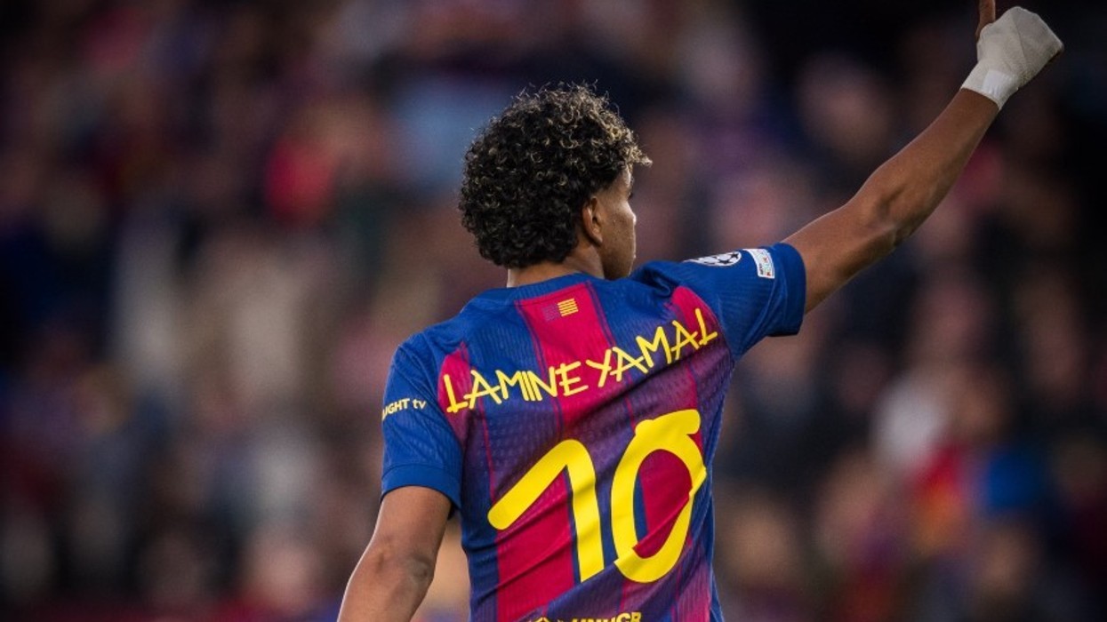 Lamine Yamal vendos dy rekorde të reja në Ligën e Kampionëve në moshën 18-vjeçare