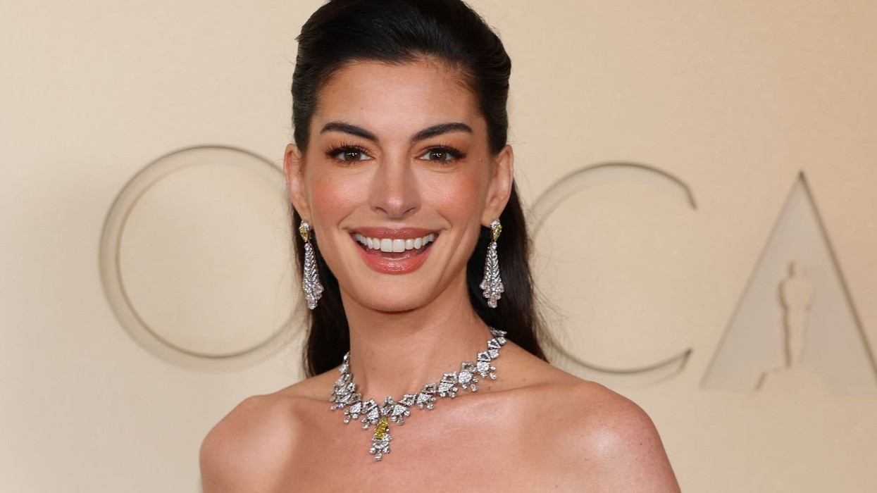 Anne Hathaway më në formë se kurrë: Detaji i vogël që i dha pamjen perfekte