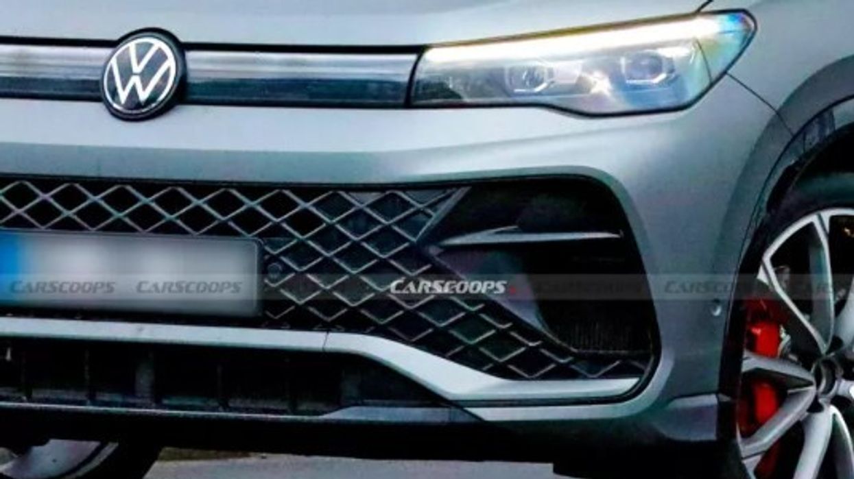 Tiguan i radhës i Volkswagen “tregon fytyrën e tij”, përpara debutimit të tij Tiguan i radhës i Volkswagen “tregon fytyrën e tij”, përpara debutimit të tij
