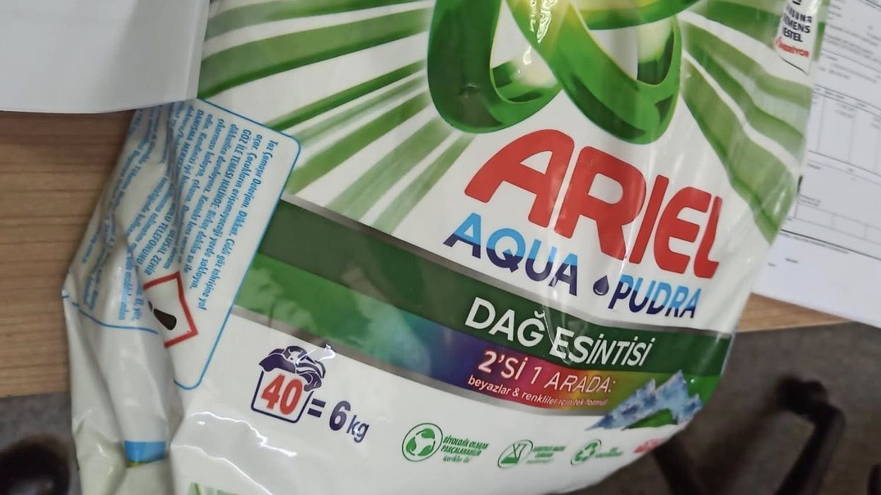 “Ariel”, Dogana e Kosovën asgjëson 4 mijë thasë me detergjent që dyshohet se është i falsifikuar “Ariel”, Dogana e Kosovën asgjëson 4 mijë thasë me detergjent që dyshohet se është i falsifikuar