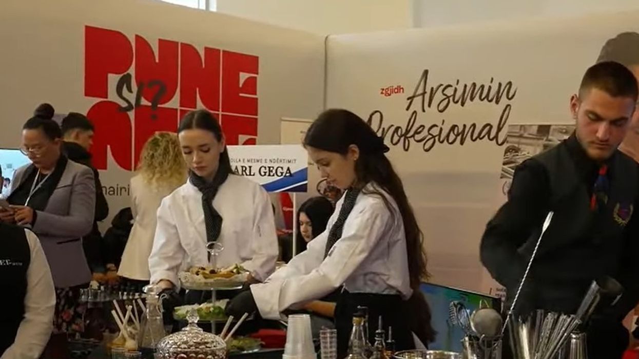 Panairi punës në Shqipëri, paga nga 1 mijë deri në 3 mijë euro në profile të ndryshëm Panairi punës në Shqipëri, paga nga 1 mijë deri në 3 mijë euro në profile të ndryshëm