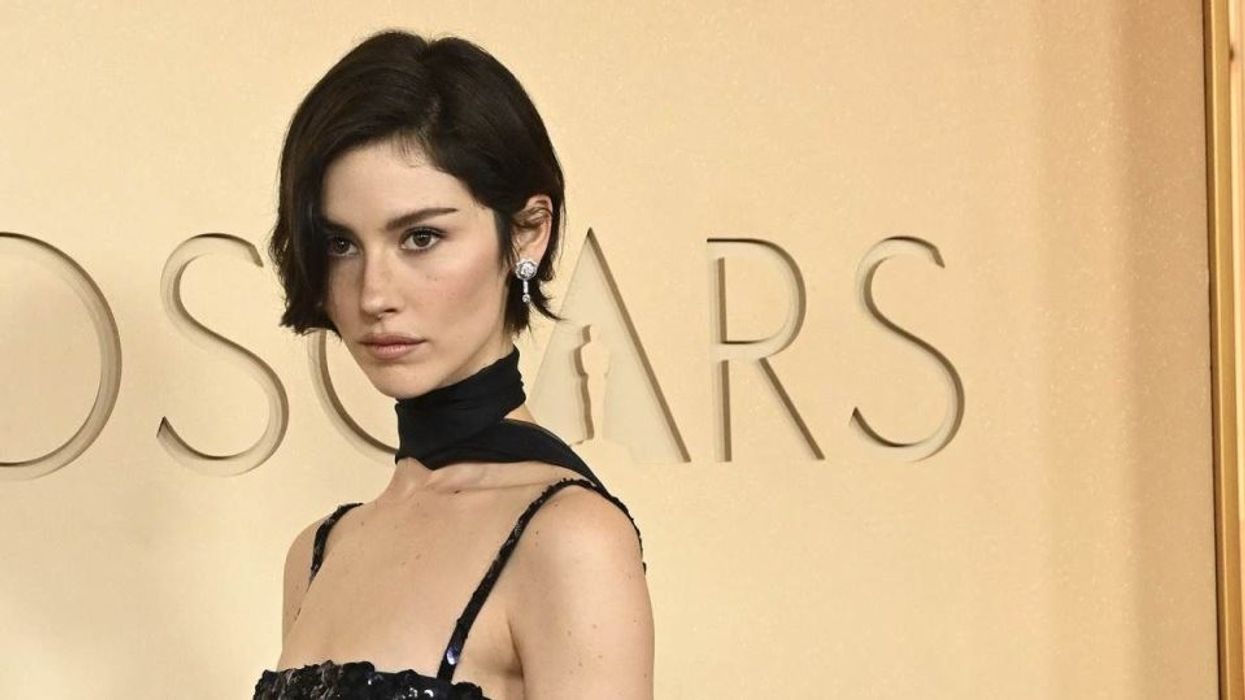 “Pixie cut” rikthehet fuqishëm: 3 stile moderne që po dominojnë pranverën “Pixie cut” rikthehet fuqishëm: 3 stile moderne që po dominojnë pranverën