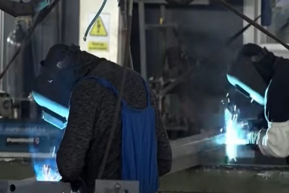 Paga minimale në Kosovë nuk po respektohet për disa punëtorë Paga minimale në Kosovë nuk po respektohet për disa punëtorë