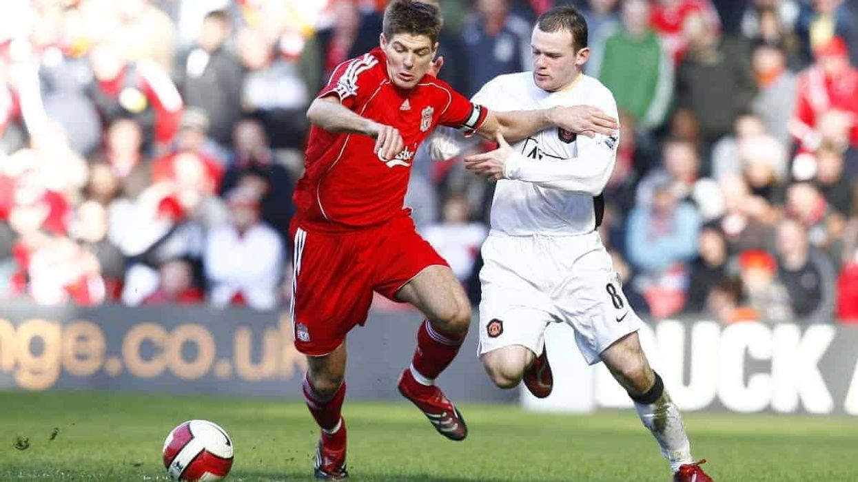 Rooney e cilëson Gerrardin mesfushorin më të kompletuar në histori të Ligës Premier Rooney e cilëson Gerrardin mesfushorin më të kompletuar në histori të Ligës Premier