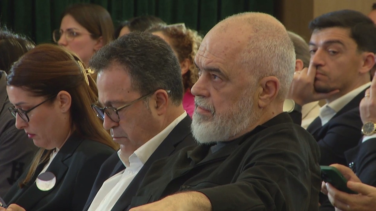 Kryeqyteti "blindohet" me deputetë, Rama ndryshon skemën: Balla në Tiranë, Klosi në Durrës, Manja në Dibër