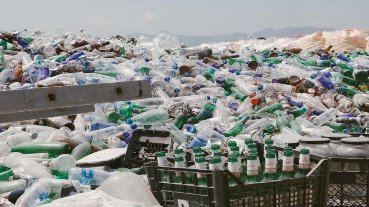 Qelqi në Gjakovë nga mbeturinë në burim ekonomik përmes riciklimit