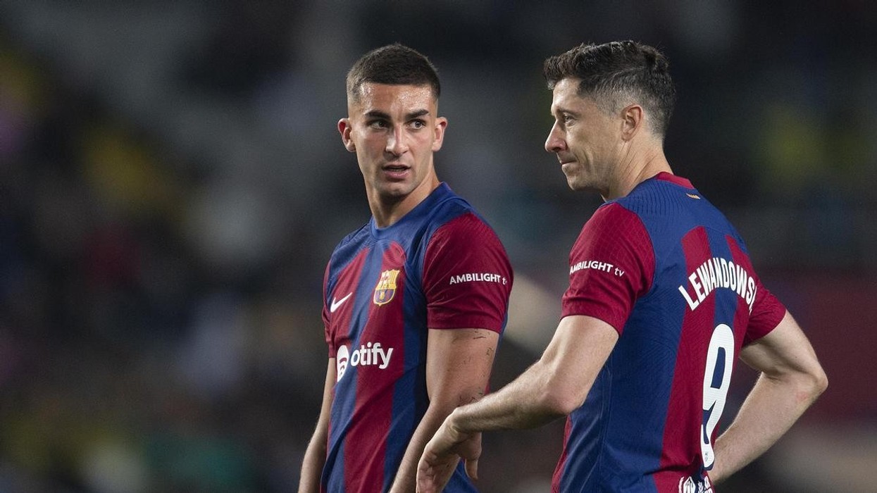 Njëri qëndron, tjetri shitet: Barcelona merr vendim për Ferran Torresin dhe Lewandowskin