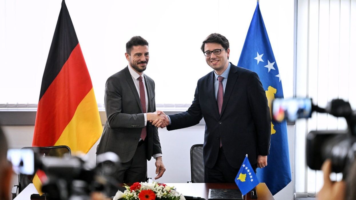 Ministria e Financave nënshkruan marrëveshje në vlerë prej 96 milionë euro me Bankën Botërore Ministria e Financave nënshkruan marrëveshje në vlerë prej 96 milionë euro me Bankën Botërore