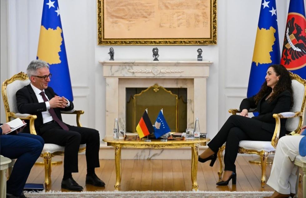 Osmani diskuton për zhvillimet e fundit në vend me ambasadorin e Gjermanisë