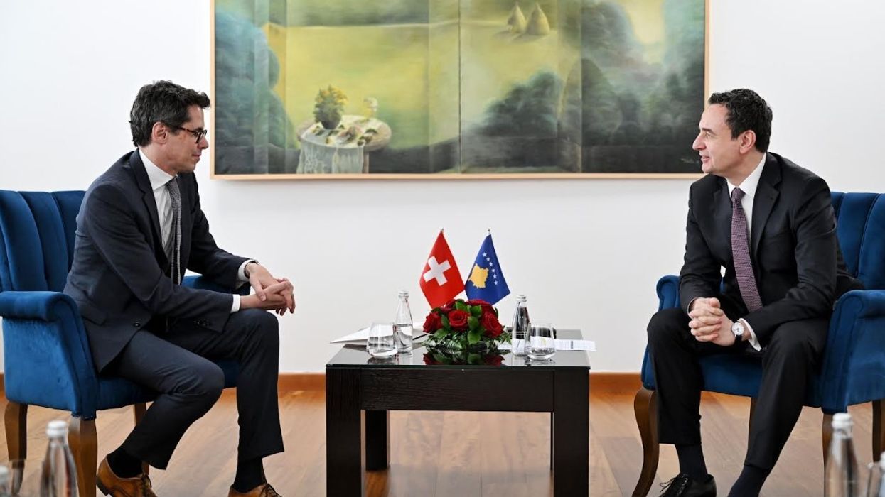 Kurti pret ambasadorin Sprecher: Zvicra një nga partnerët më të çmuar të Kosovës Kurti pret ambasadorin Sprecher: Zvicra një nga partnerët më të çmuar të Kosovës