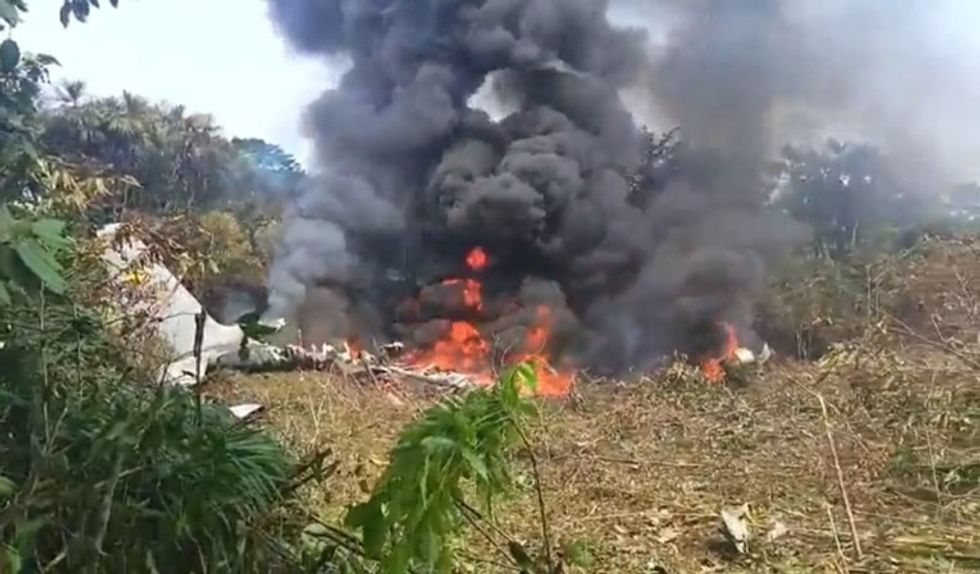 Rrëzohet një aeroplan ushtarak në Kolumbi, në bord kishte 110 ushtarë