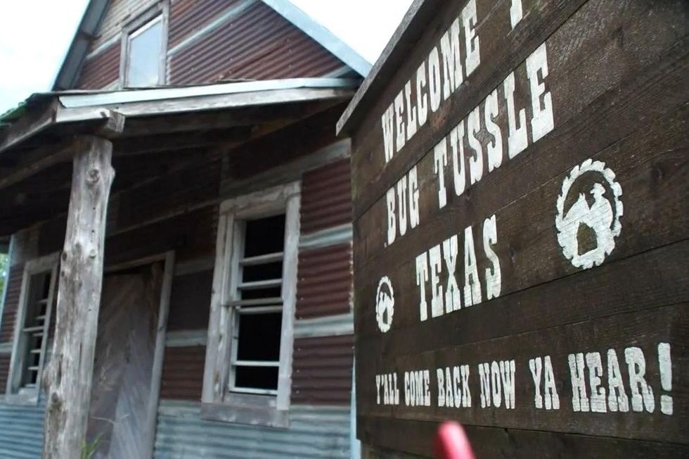 Një qytet në Teksas i quajtur Bug Tussle humb mbi 70 tabela rrugore për shkak të vjedhjes