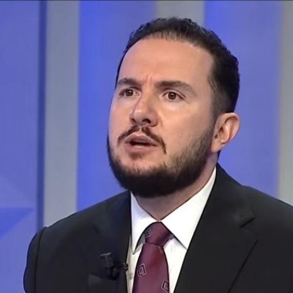 Ervin Salianji sfidon Berishën: Më 23 maj kandidoj për kryetar të PD Ervin Salianji sfidon Berishën: Më 23 maj kandidoj për kryetar të PD