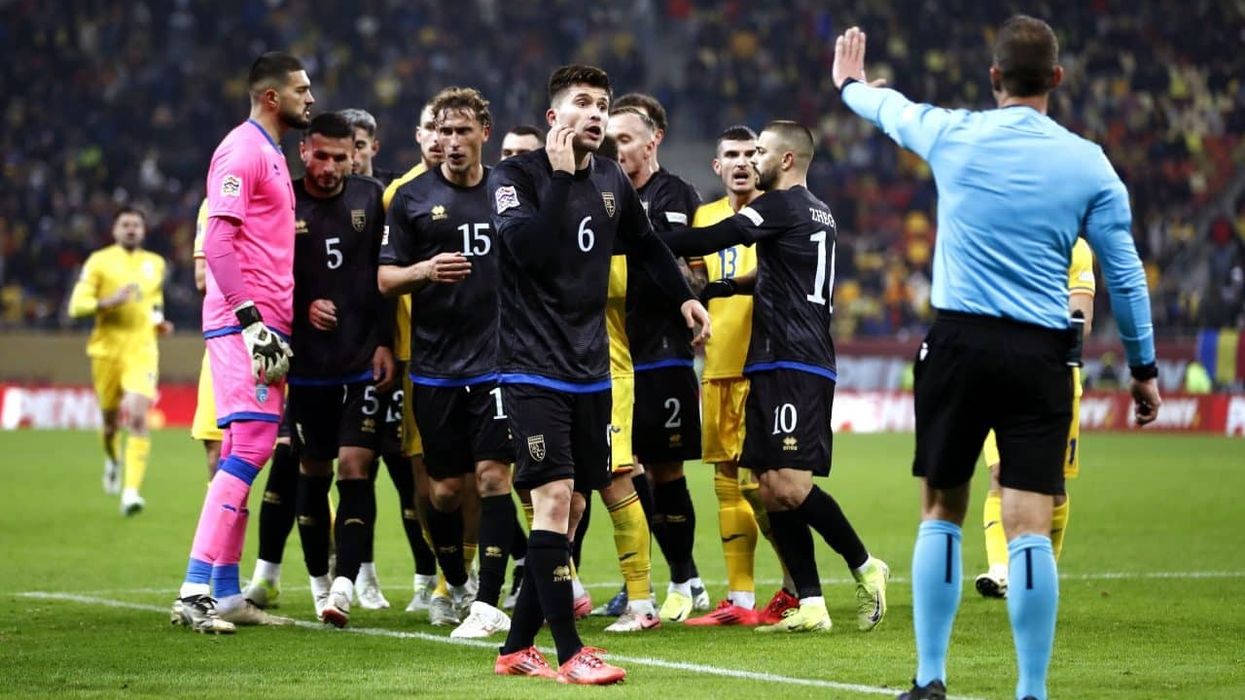 UEFA zbulon gjyqtarët për ndeshjen e Kosovës ndaj Sllovakisë UEFA zbulon gjyqtarët për ndeshjen e Kosovës ndaj Sllovakisë