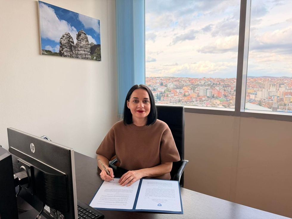 Pacolli sqaron vendimin për Rugovën: Ndalimi i transportit të materialeve ndërtimore synon mbrojtjen e natyrës, jo pengimin e banorëve