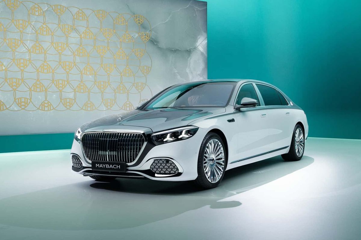 Maybach S-Class e re e mban motorin V12, por jo kudo Maybach S-Class e re e mban motorin V12, por jo kudo