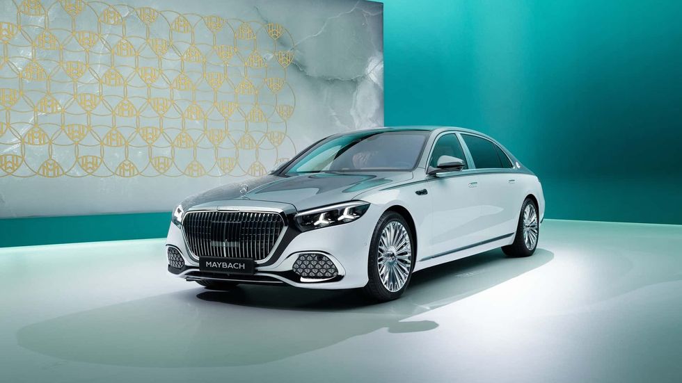 Maybach S-Class e re e mban motorin V12, por jo kudo