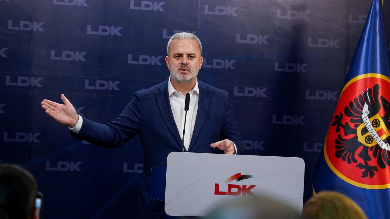 Azemi i LDK-së kërkon dorëheqjen e bordit të ZRRE-së: Energjia elektrike po paguhet më shtrenjtë natën