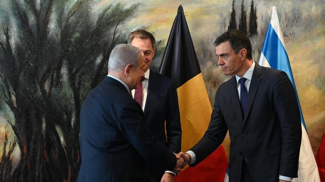 Kryeministri spanjoll kritikoi ashpër Netanyahun: Izraeli dëshiron të shkatërrojë Libanin ashtu si Gazën Kryeministri spanjoll kritikoi ashpër Netanyahun: Izraeli dëshiron të shkatërrojë Libanin ashtu si Gazën