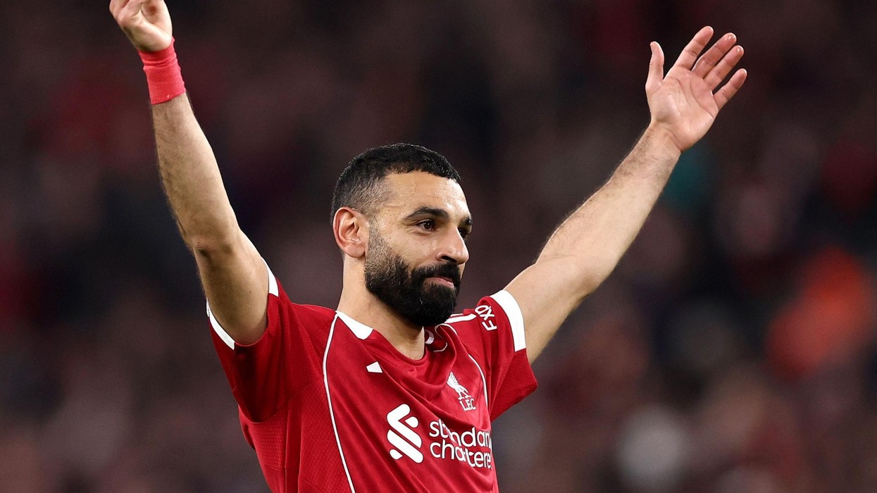 Liverpool gjen pasuesin e Mo Salah, kërkon transferimin e dy sulmuesve për ta zëvendësuar egjiptianin
