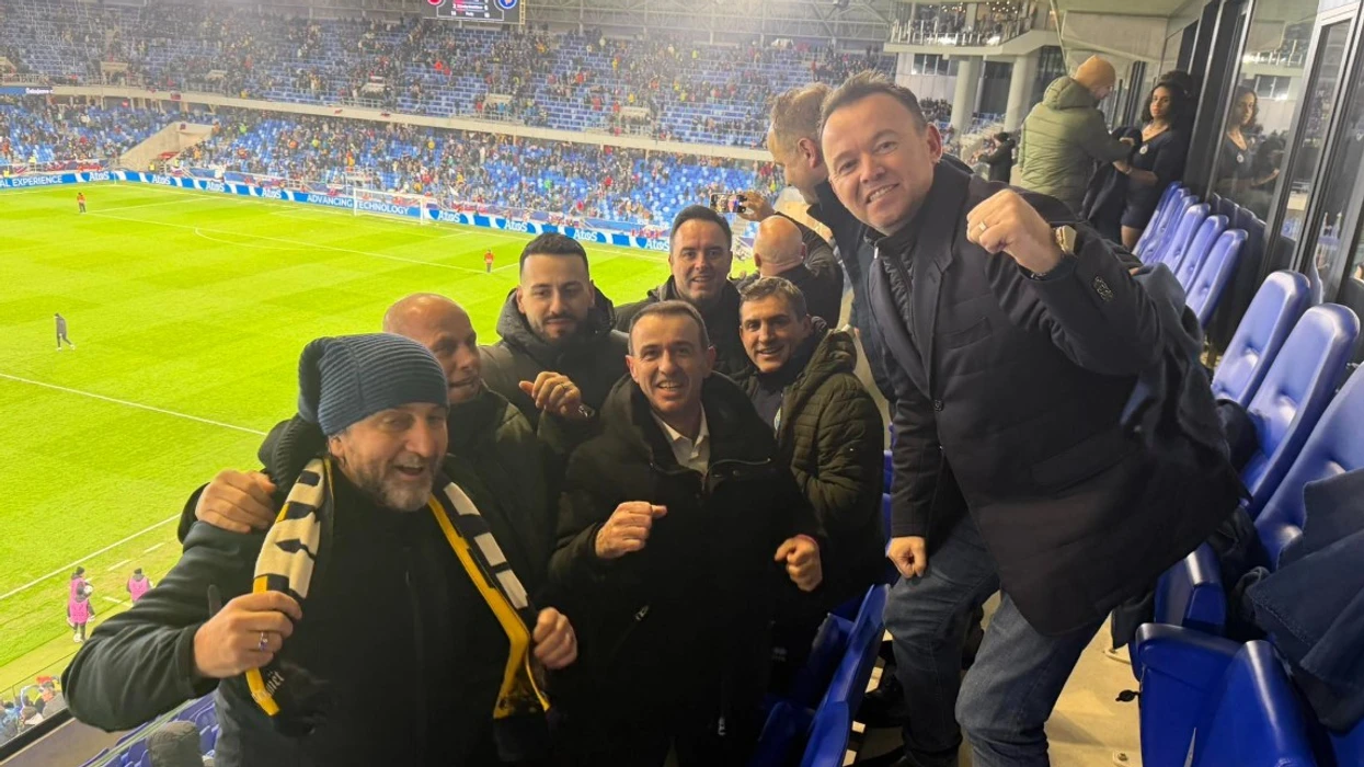 "Qiti paret kryeministër”, Rama në shoqëri me Pecin e Konjufcën bën shaka pas fitores historike të Kosovës