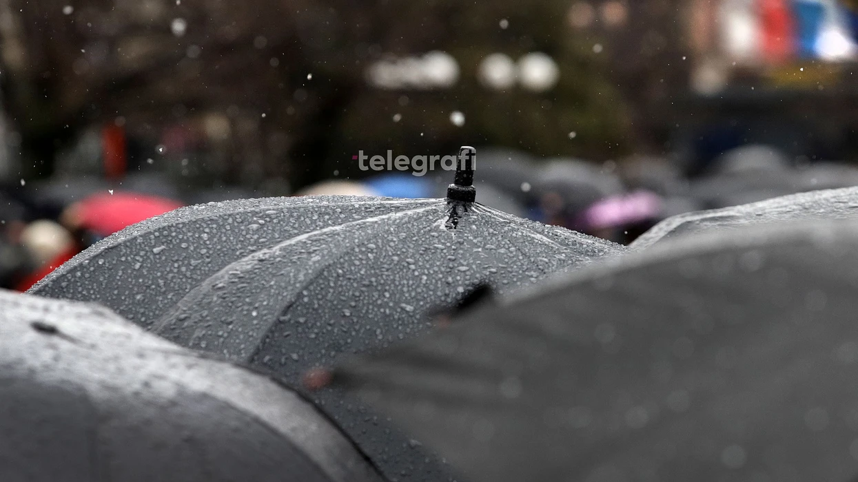 Ndryshon moti, sot shi dhe borë