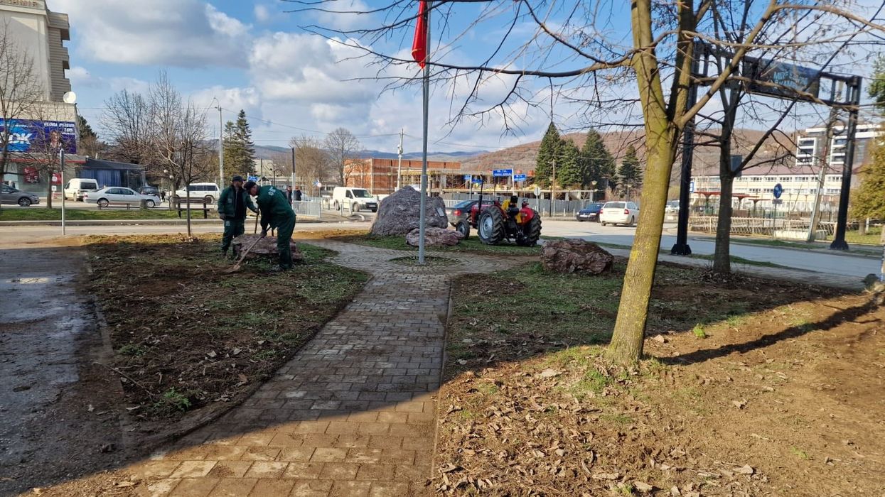 NPL “Dardana” intensifikon mirëmbajtjen e hapësirave publike në Kamenicë NPL “Dardana” intensifikon mirëmbajtjen e hapësirave publike në Kamenicë