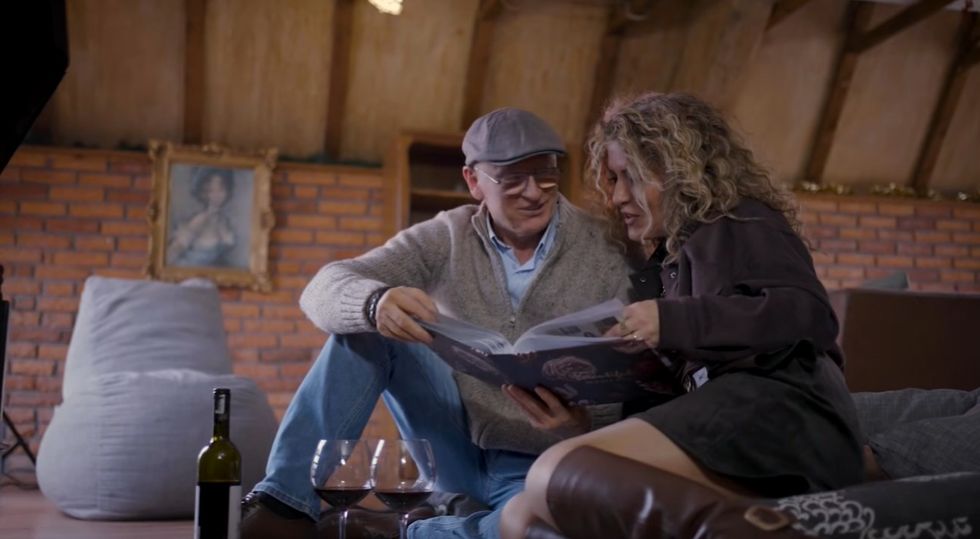 “Lira” – një dedikim për 30-vjetorin e martesës vjen nga artisti Naser Berisha