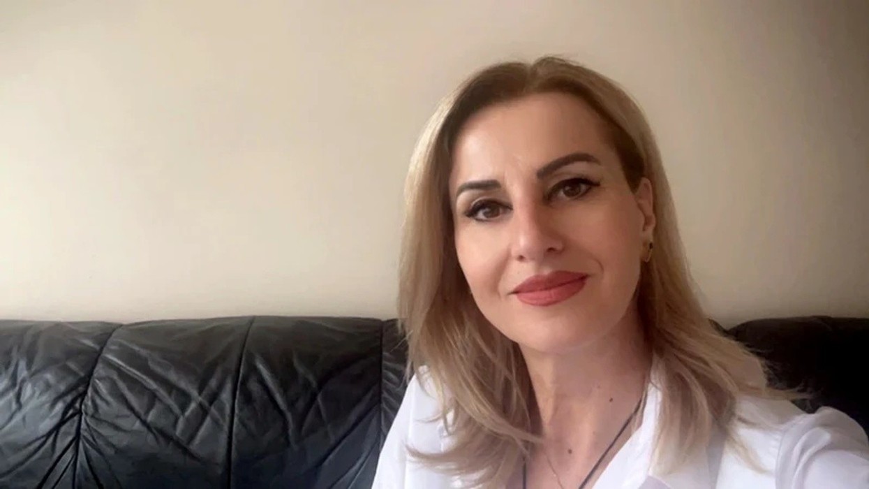 Gruaja që mban të gjithë… por askush nuk e mban atë!