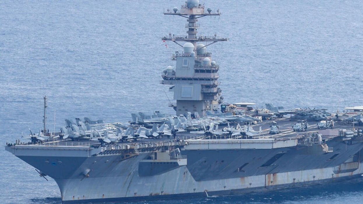 Aeroplanmbajtësja amerikane më e madhja në botë mbërrin në Kroaci Aeroplanmbajtësja amerikane më e madhja në botë mbërrin në Kroaci