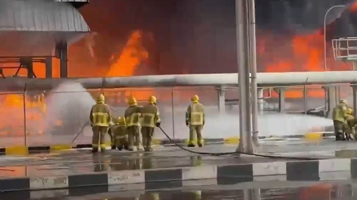 Irani sulmon aeroportin kryesor të Kuvajtit - pamje Irani sulmon aeroportin kryesor të Kuvajtit - pamje