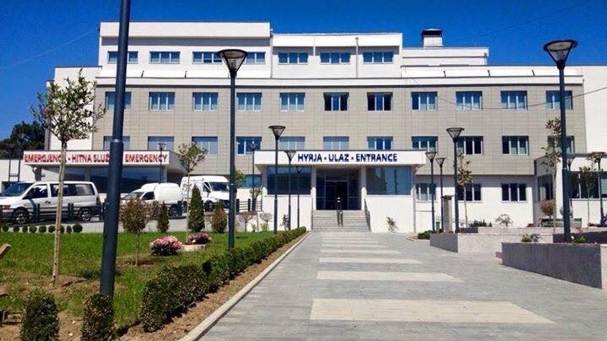Foshnja dërgohet pa shenja jete në emergjencë në Vushtrri, nisin hetimet Foshnja dërgohet pa shenja jete në emergjencë në Vushtrri, nisin hetimet