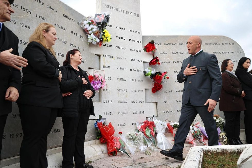 Haradinaj: Trimat e UÇK-së në tokë dhe NATO në qiell, i dhanë fund synimit serb për shfarosje