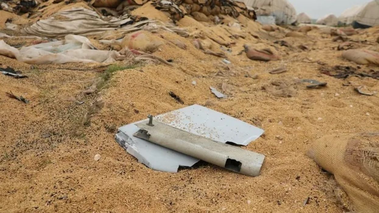 Ushtria siriane raporton sulm me dronë në shkallë të gjerë në bazat e saj pranë kufirit me Irakun Ushtria siriane raporton sulm me dronë në shkallë të gjerë në bazat e saj pranë kufirit me Irakun