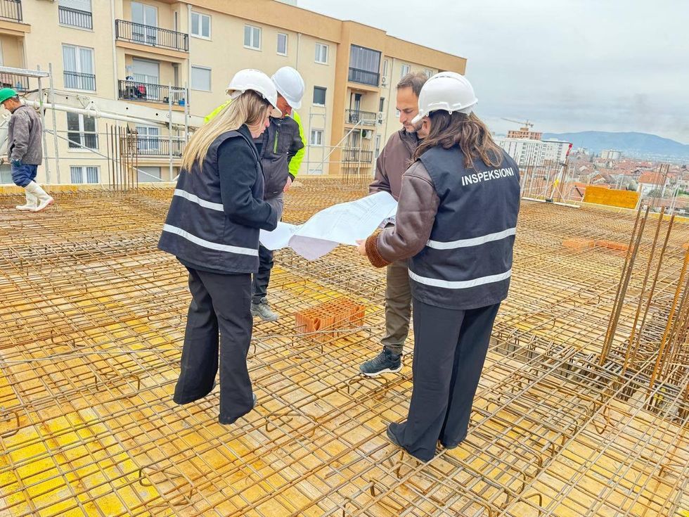 Punimet ndërtimore në fazën e betonimit nën vëzhgimin e Inspektoratit të Fushë Kosovës