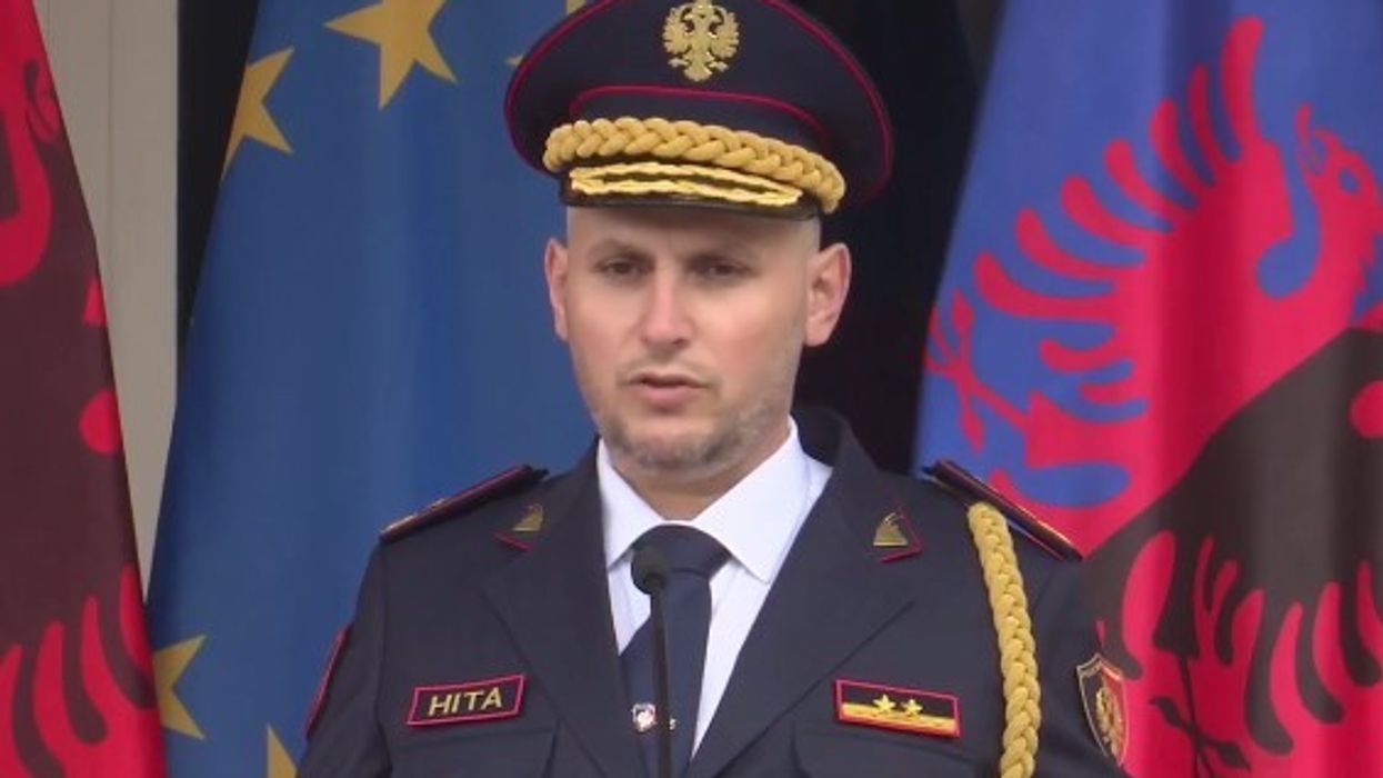 Mesazhi i Skënder Hitës në marrjen e detyrës si kryepolic: Do të pastrojmë radhët tona Mesazhi i Skënder Hitës në marrjen e detyrës si kryepolic: Do të pastrojmë radhët tona
