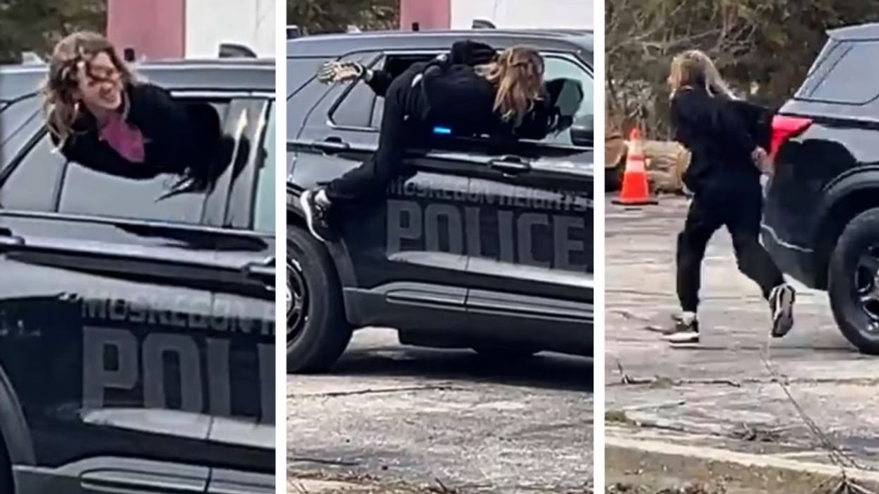 Gruaja arratiset guximshëm nga policët e Michiganit duke u larguar nëpër dritaren e makinës së policisë Gruaja arratiset guximshëm nga policët e Michiganit duke u larguar nëpër dritaren e makinës së policisë