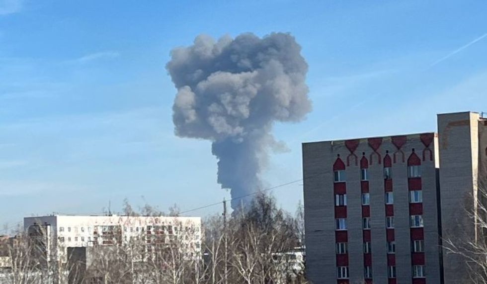 Shpërthim në një nga rafineritë më të mëdha ruse