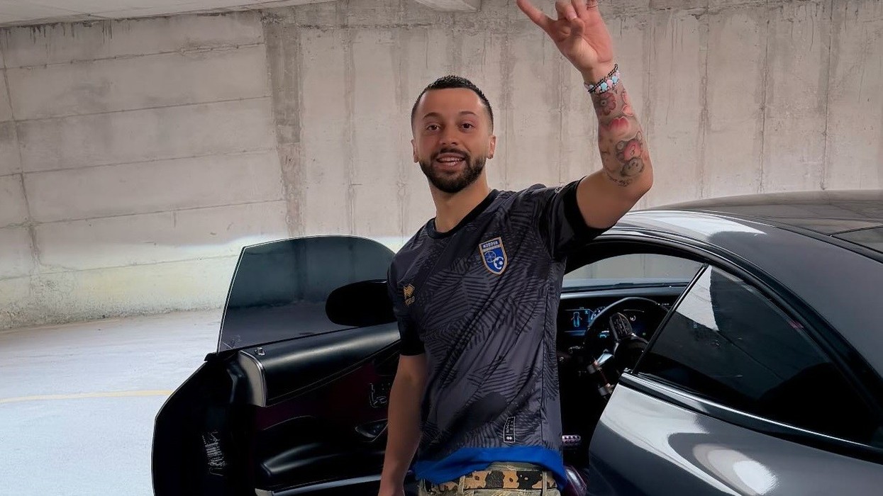 "U nisëm Kosovë", Gjesti në përkrahje të Kombëtares së Kosovës në ndeshjen historike