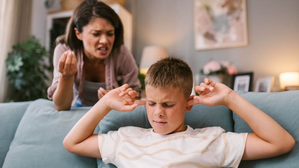 Si të përballeni me një fëmijë kokëfortë: Kjo është qasja që funksionon vërtet