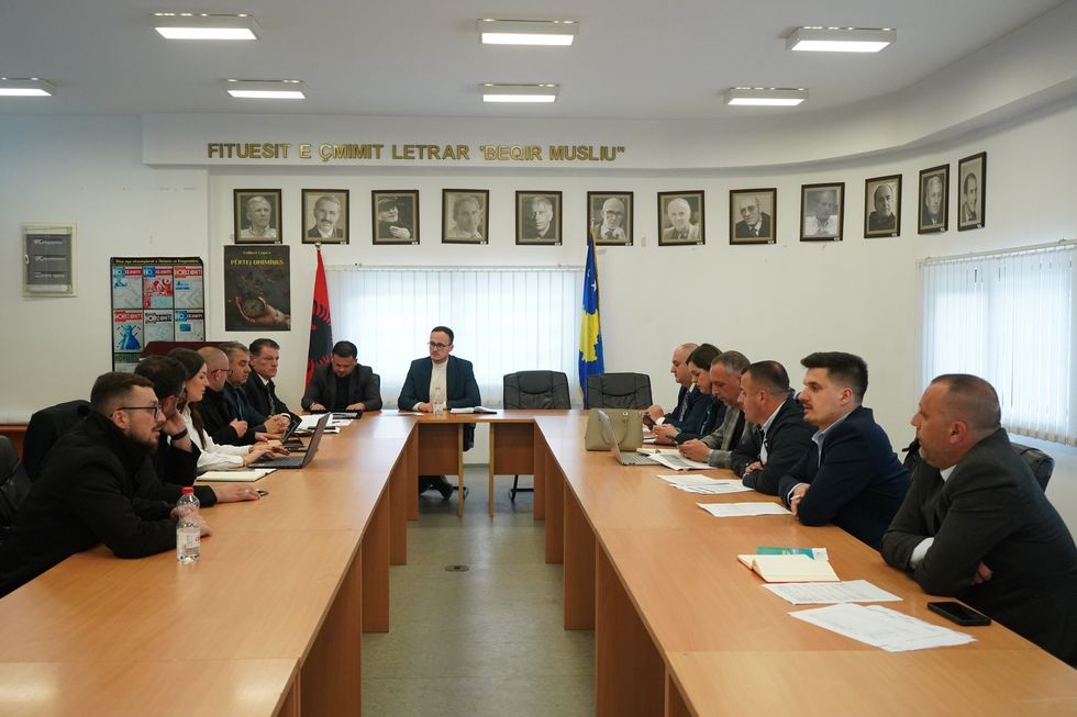 Hyseni: Punët që po bëjmë sot janë baza e ndryshimit të madh që kemi premtuar